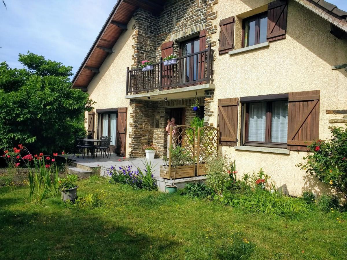 Revin Les Ecureuils Bed & Breakfast エクステリア 写真
