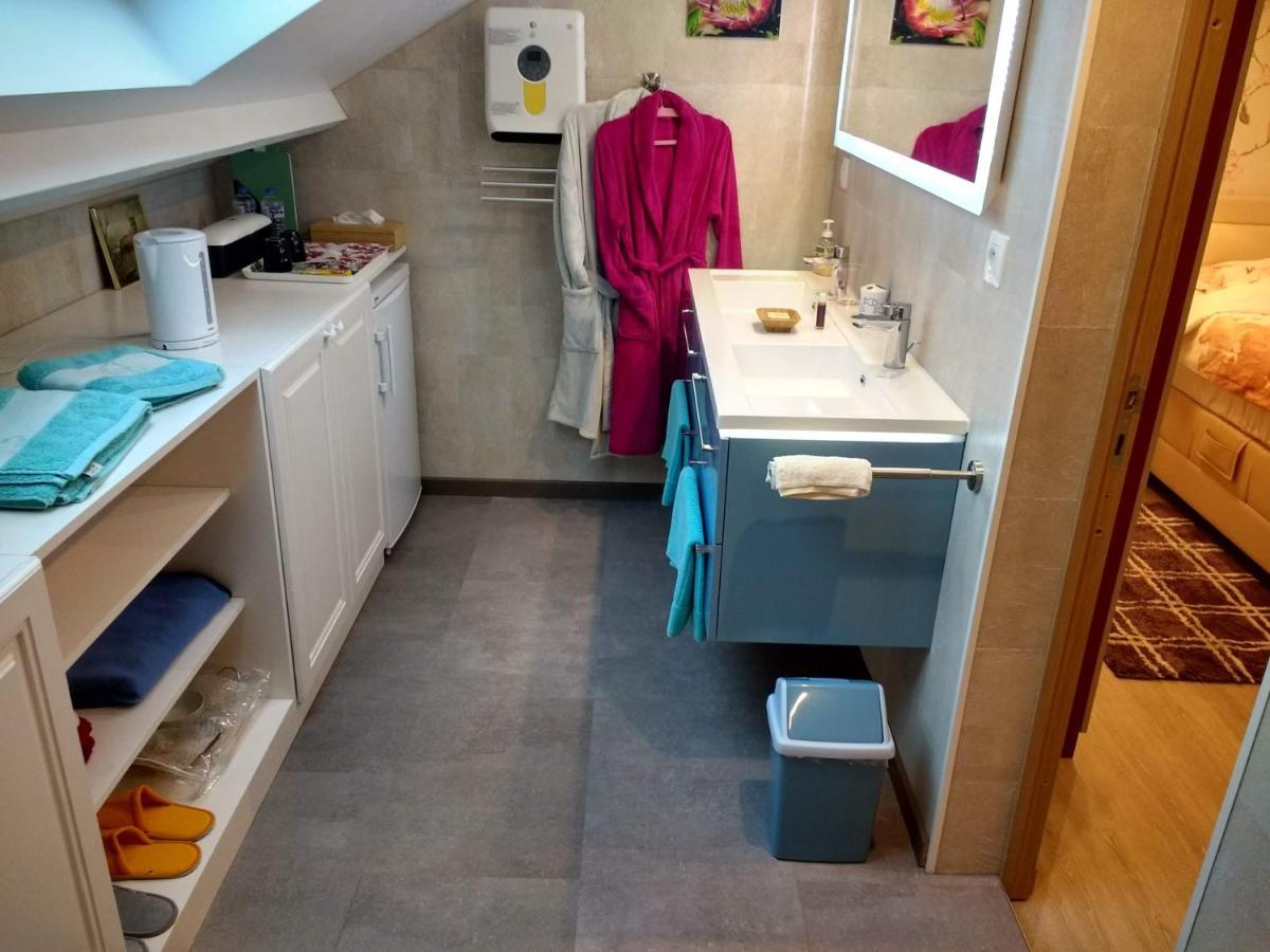Revin Les Ecureuils Bed & Breakfast エクステリア 写真