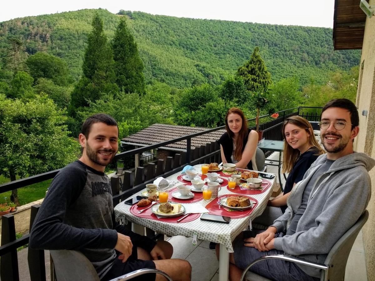 Revin Les Ecureuils Bed & Breakfast エクステリア 写真