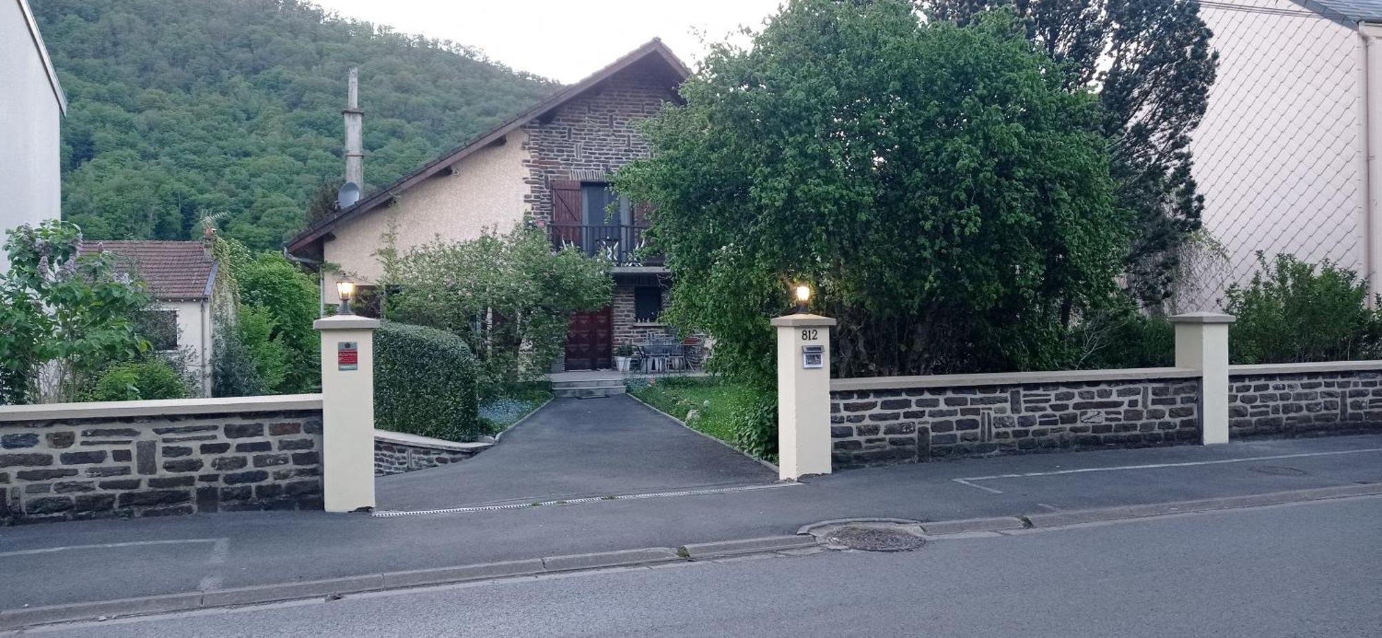 Revin Les Ecureuils Bed & Breakfast エクステリア 写真